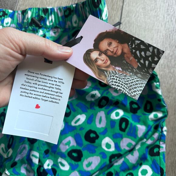 Diane Von Furstenberg Green Leopard Print Nylon Joggers - Picture 6 of 9